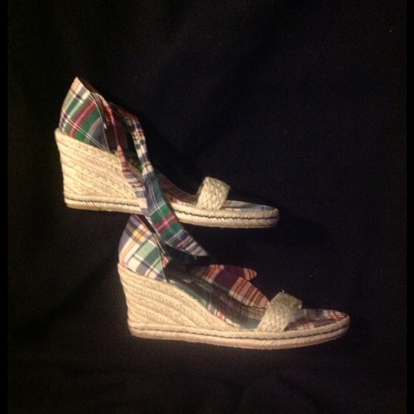 Tommy Hilfiger Shoes - 🚩SOLD🚩bundled for horlando! Tommy Hilfilger plai