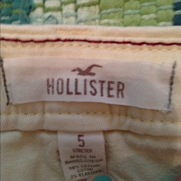 Yellow Hollister shorts! - Picture 3 of 3