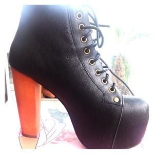Jeffery Campbell Lita