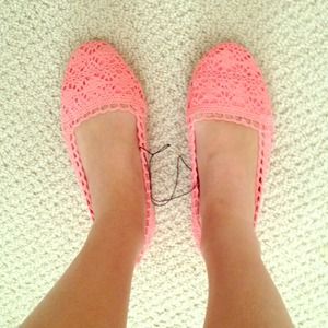 Coral flats from h and m!!! Brand new!