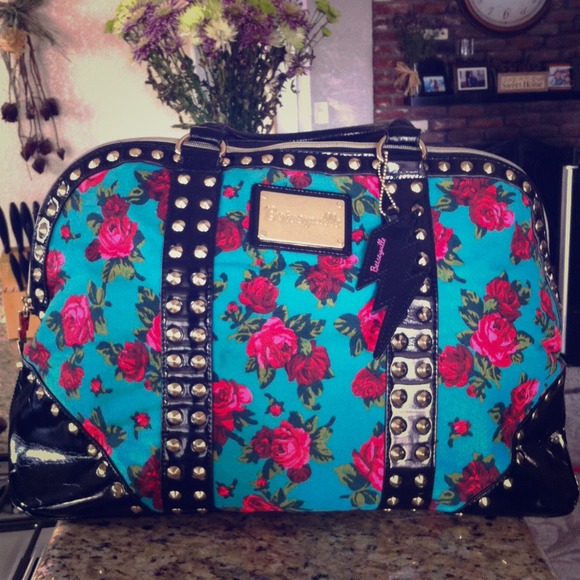 (RESERVED) 😍 Betsey Johnson Hand Bag 💗@cheska31