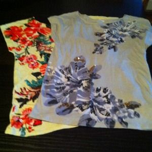 Express Flower Tees. Size small