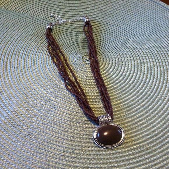 Brown necklace - Picture 1 of 1