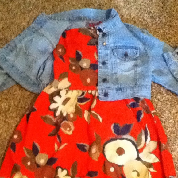 Red Flower Summer Dress - Picture 4 of 4