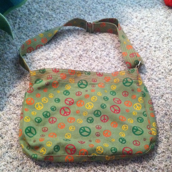 Bungalow 360 - Picture 1 of 2