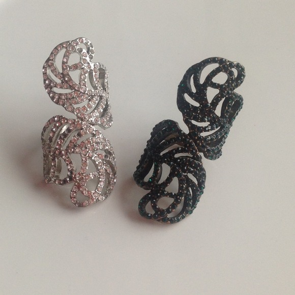 Bling Leaf Rings Silvér or Hunter color NWOT💎