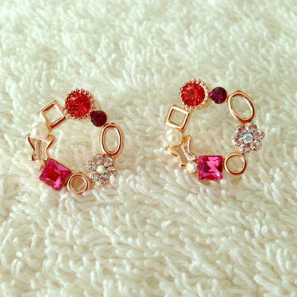 🔥Made w/Swarovski element Crystal Stud 🔥