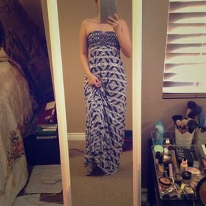 Guess aztec print maxi