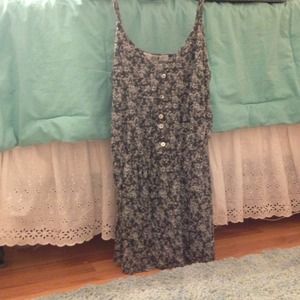 Forever 21 grey floral top