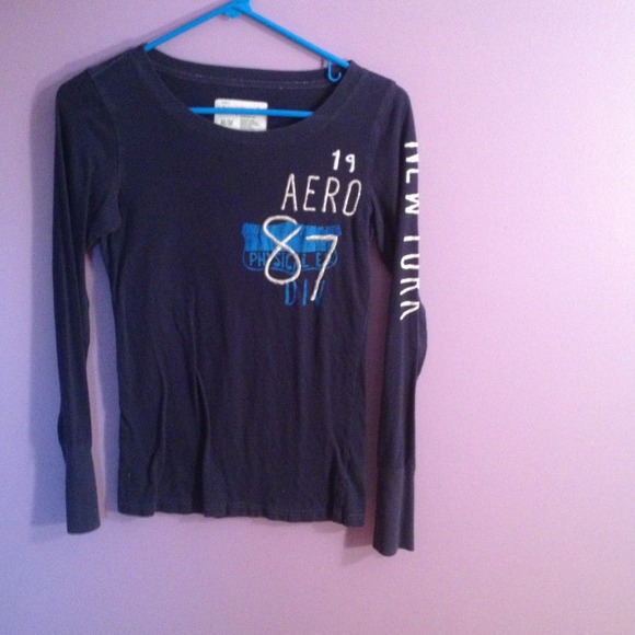 Dark blue long sleeved tee
