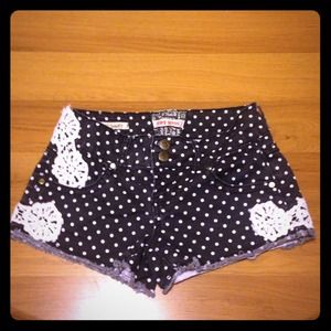 Hot kiss shorts