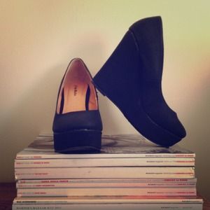 HOLD Black Platform Wedges