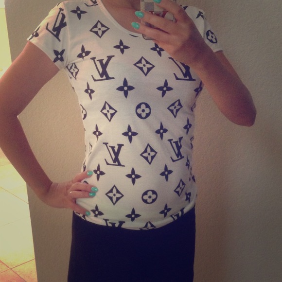 Black N white shirt