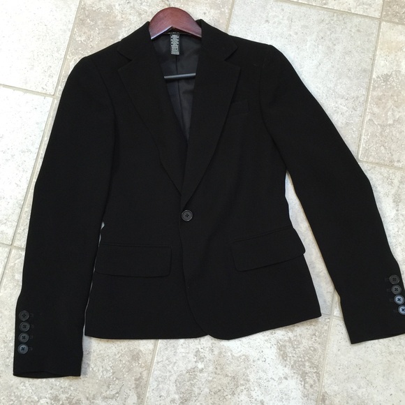 DKNY black suit size 2. Color is jet black