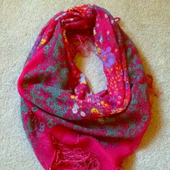 SOLD! H&M scarf