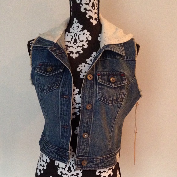 NWT - FEED + Target Denim Hooded Vest - Picture 2 of 4