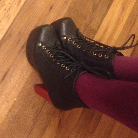 Brand new Jeffery Campbell's - Picture 4 of 4