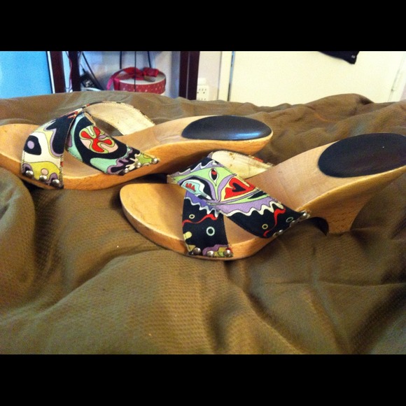 Authentic Pucci shoes, size 8