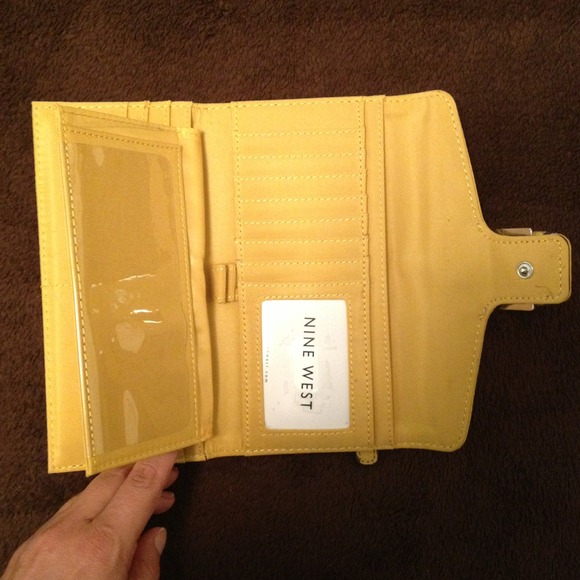 Wallet - Picture 2 of 3