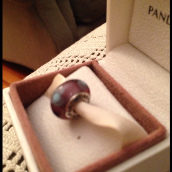 Authentic Pandora Charm - Picture 1 of 3