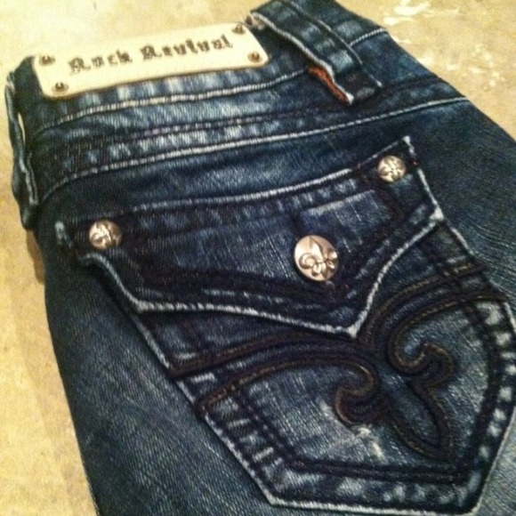 Rock Revival Carpis 26