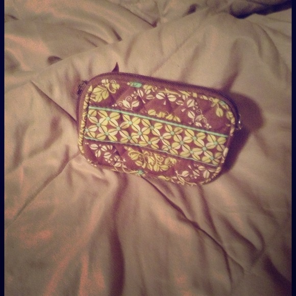 vera bradley sittin in a tree tech case