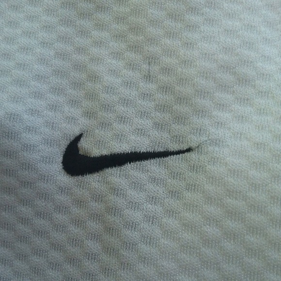 Nike pullover - Picture 2 of 4