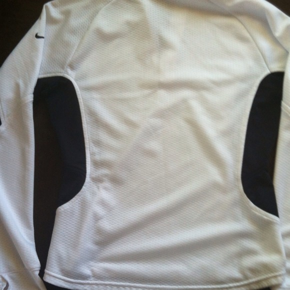 Nike pullover - Picture 4 of 4