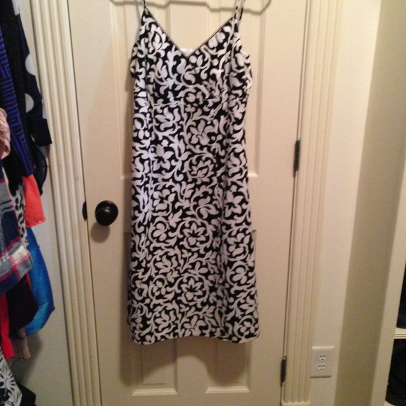 💋SALE💋Beautiful dress by Ann Taylor