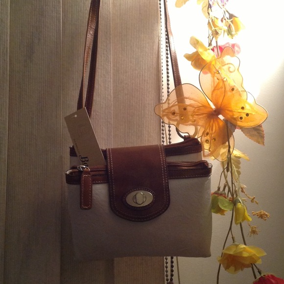 Bass&Co. Tech mates Crossbody - Picture 2 of 2