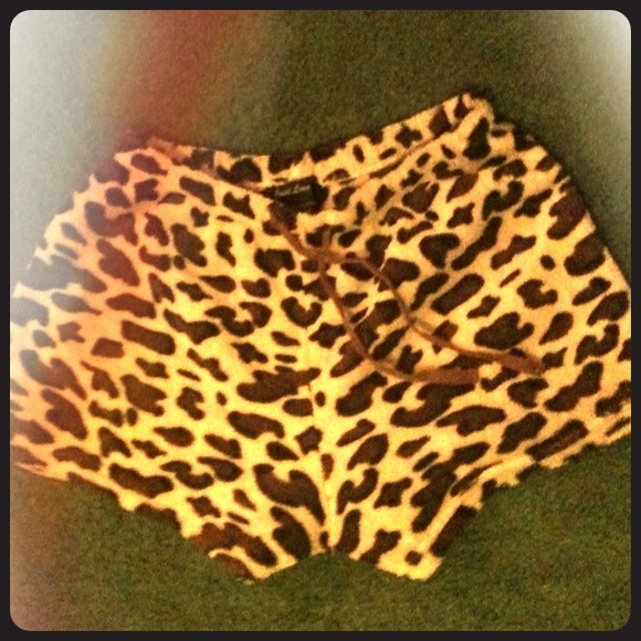 Brown Cheetah print Night wear . - Picture 1 of 1