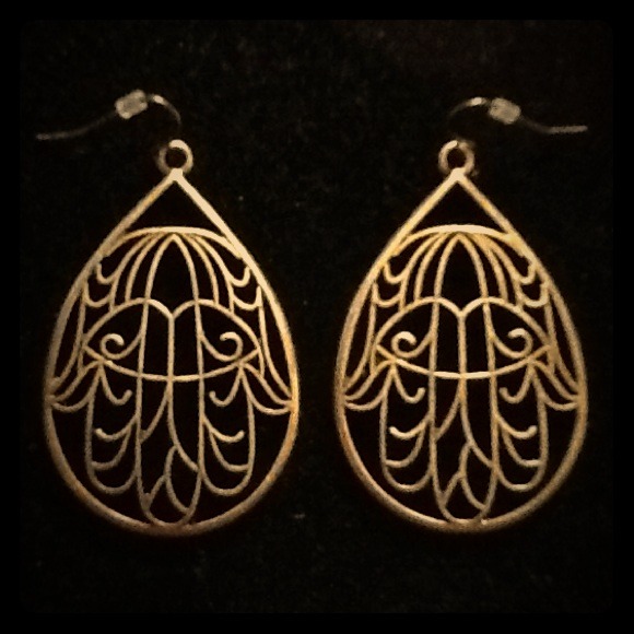 VINTAGE EARRINGS