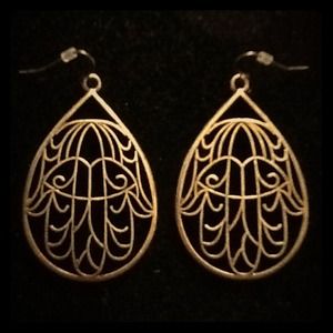 VINTAGE EARRINGS