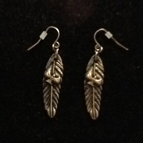 VINTAGE EARRINGS