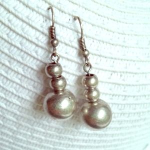 ❌SOLD💝BUNDLEDNWOT✨Distressed Silver Bead Earrings