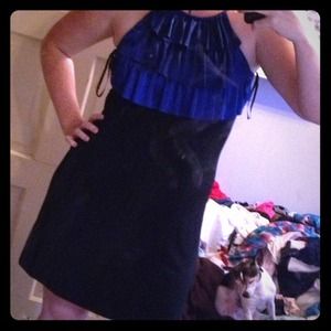 A dress that is size medium and is stretchy