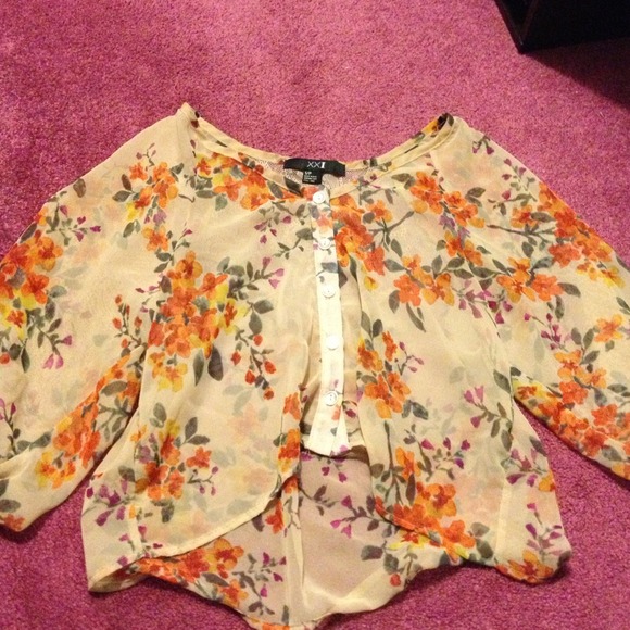 Sheer flower top - Picture 1 of 2