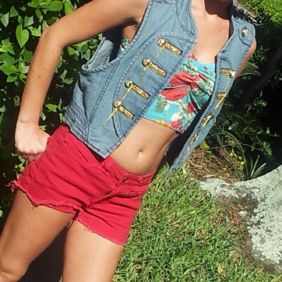 Si Style Tops - Last One- Military Chain Embellished Vest