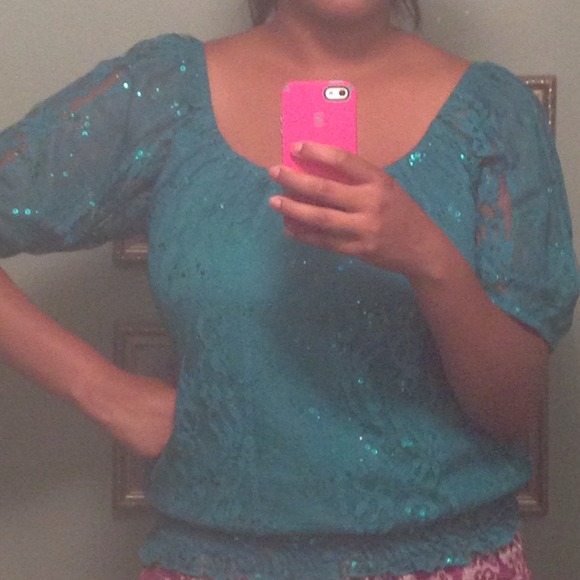 Gorgeous sparkling teal top