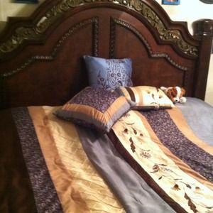 King size bedroom group.