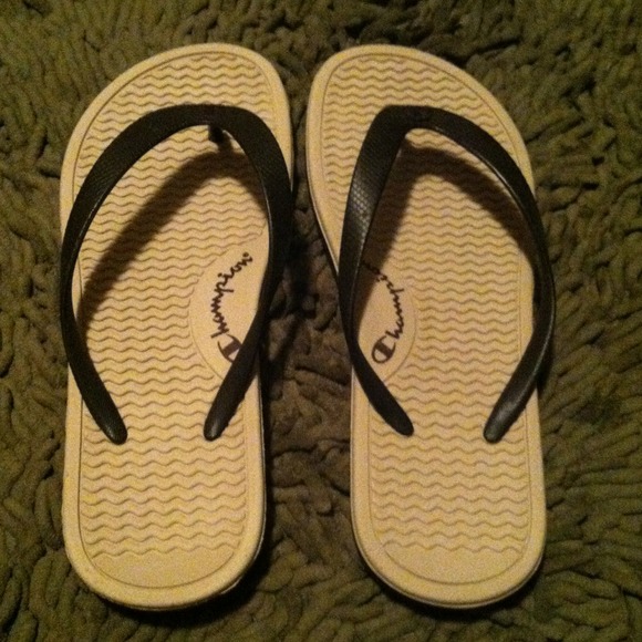 Flip flops - Picture 1 of 3