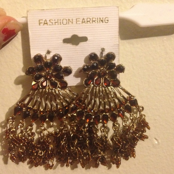 Brown  earring