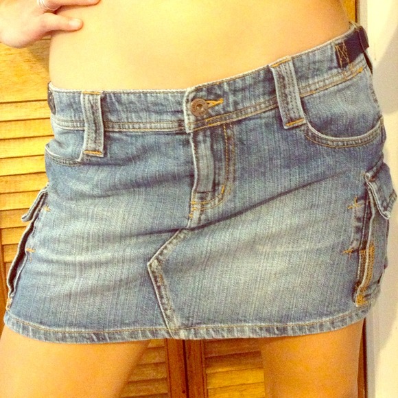 Jeans skirt with side pocket