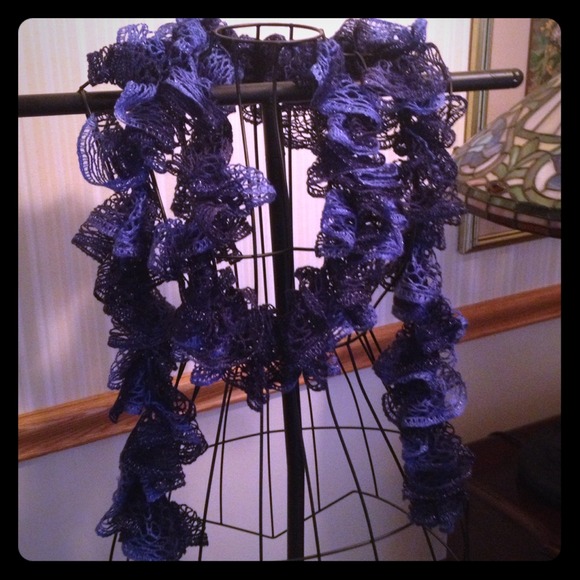 💙Shades of Blue Handmade Scarf