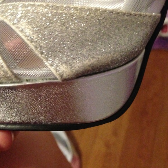 💥Reduced💥Sparkly silver heels! - Picture 4 of 4