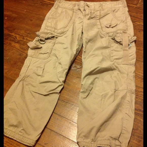 Tan Capri size 8  great condition