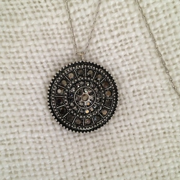 ❌SOLD❌Fashion necklace with pendant