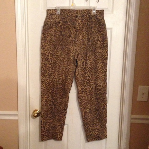 High-Waist Leopard Jeans