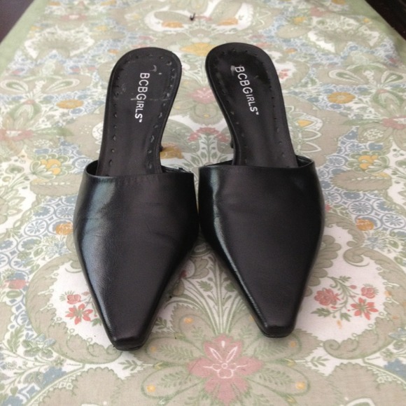Black BCBG heels