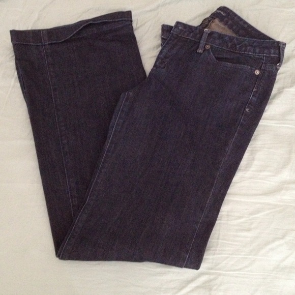 🔥🔥PRICE REDUCED🔥🔥Dark wash Denim Jeans